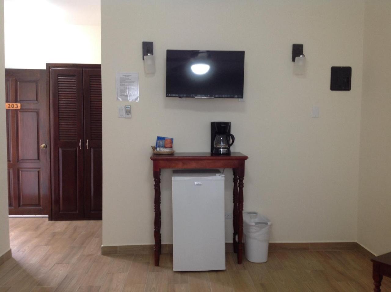 Jan'S Hotel Caye Caulker Εξωτερικό φωτογραφία