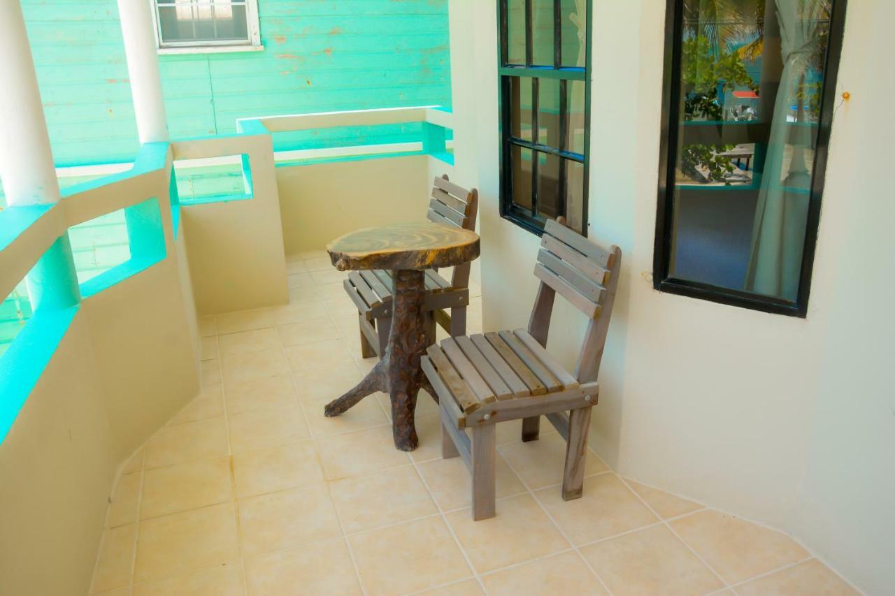 Jan'S Hotel Caye Caulker Εξωτερικό φωτογραφία